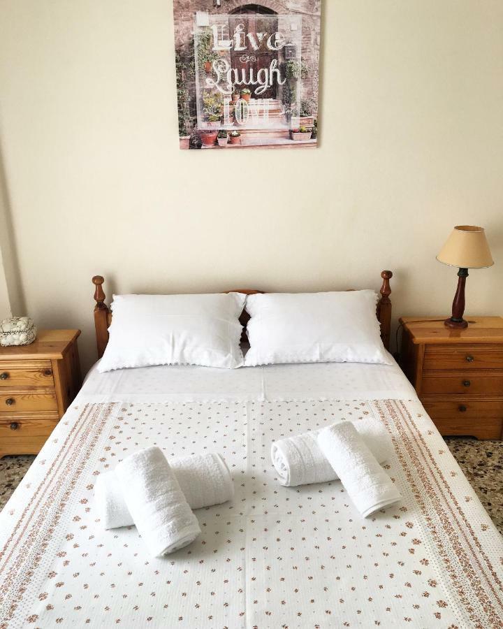 Irene'S Apartment 阿特米达 外观 照片